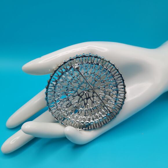 Vintage 1960s Sarah Coventry "Venetian" Round Silver Tone Filigree Brooch 2.5" - Picture 4 of 10